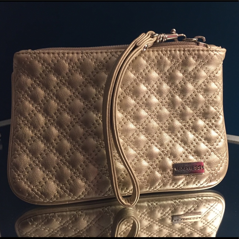 Express wristlet